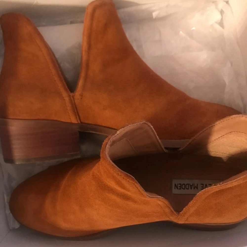 Steve Madden Suede Booties